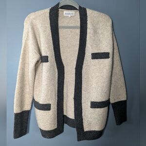 Heartloom Cream And Grey Oversized Cardigan Sweater Women's Size XS